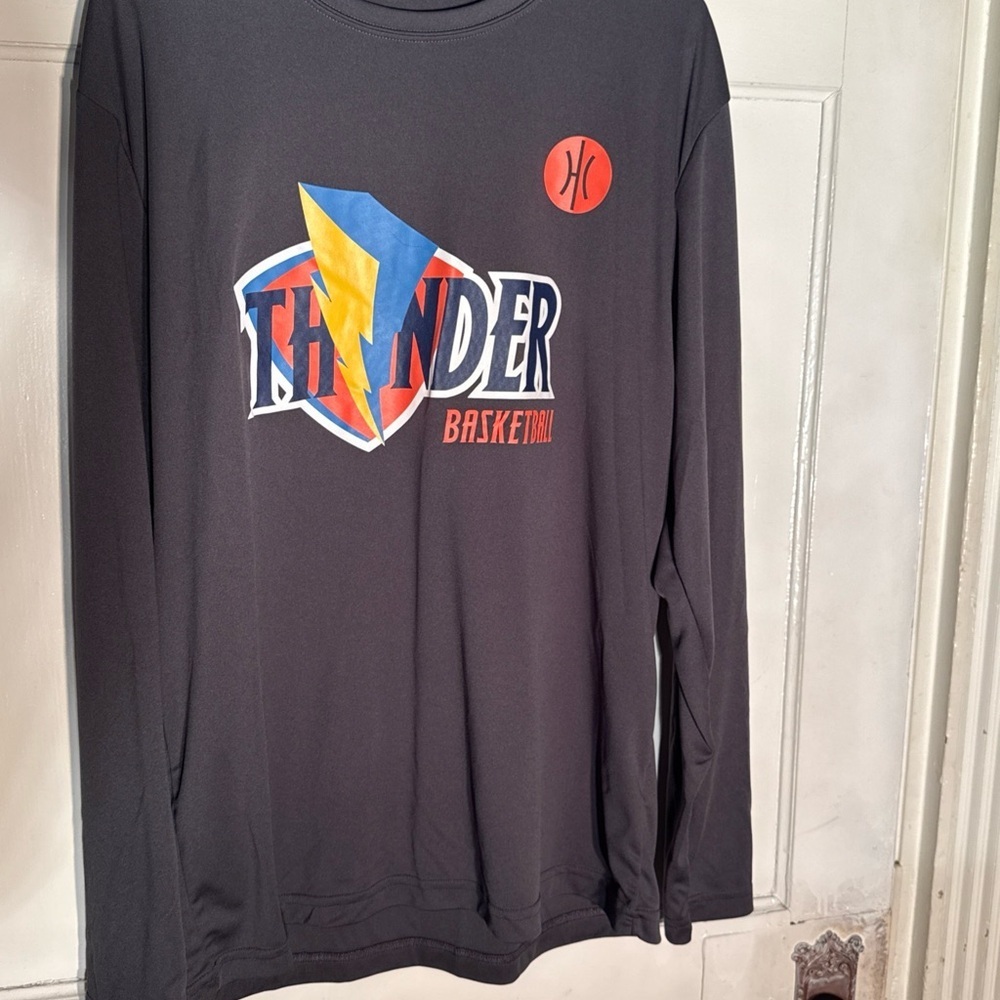 NBA OKC Thunder Long Sleeve Black T-shirt Mens Size Large Shirt